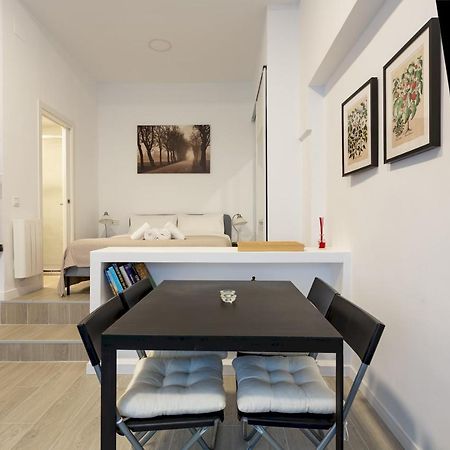 1 Bedroom 1 Bathroom Furnished - Av De America - Studio - Mintystay Madrid Dış mekan fotoğraf