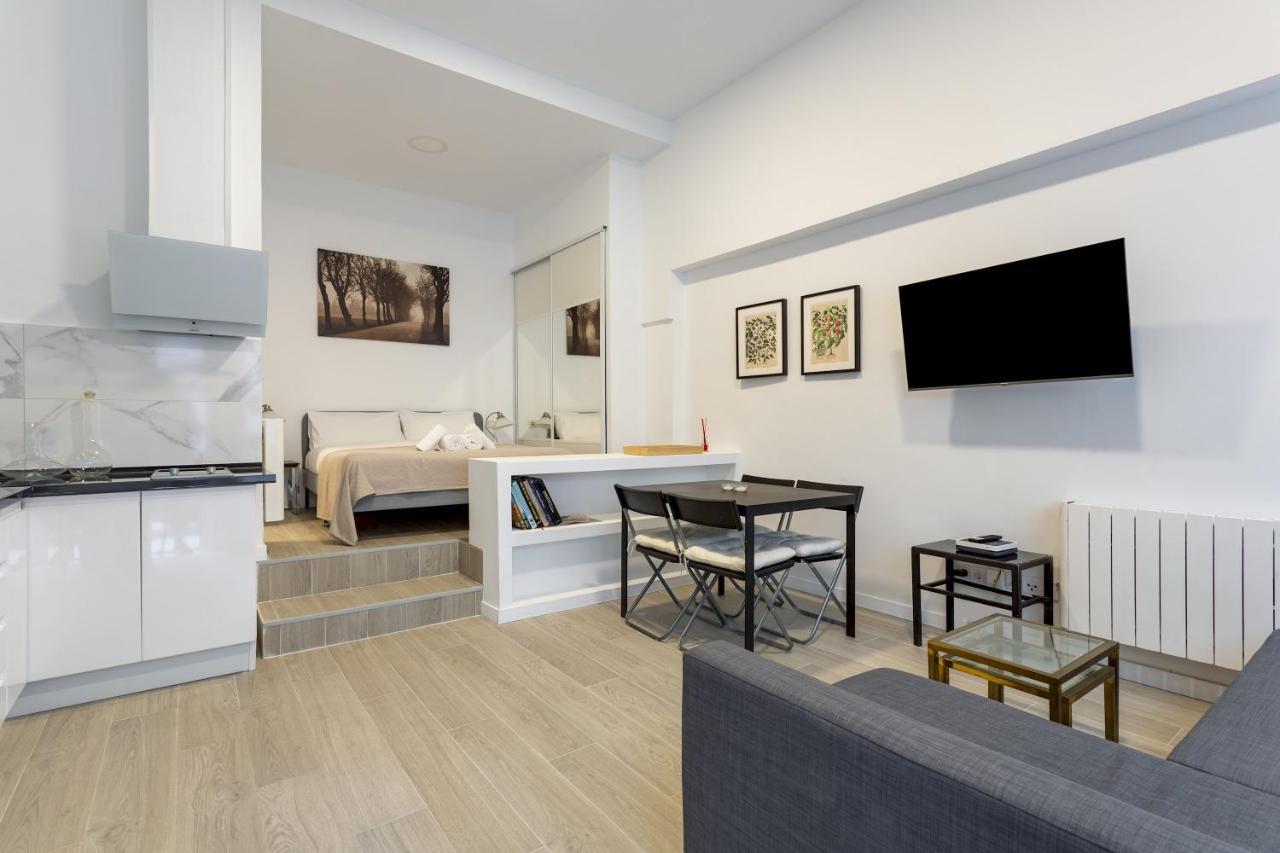 1 Bedroom 1 Bathroom Furnished - Av De America - Studio - Mintystay Madrid Dış mekan fotoğraf