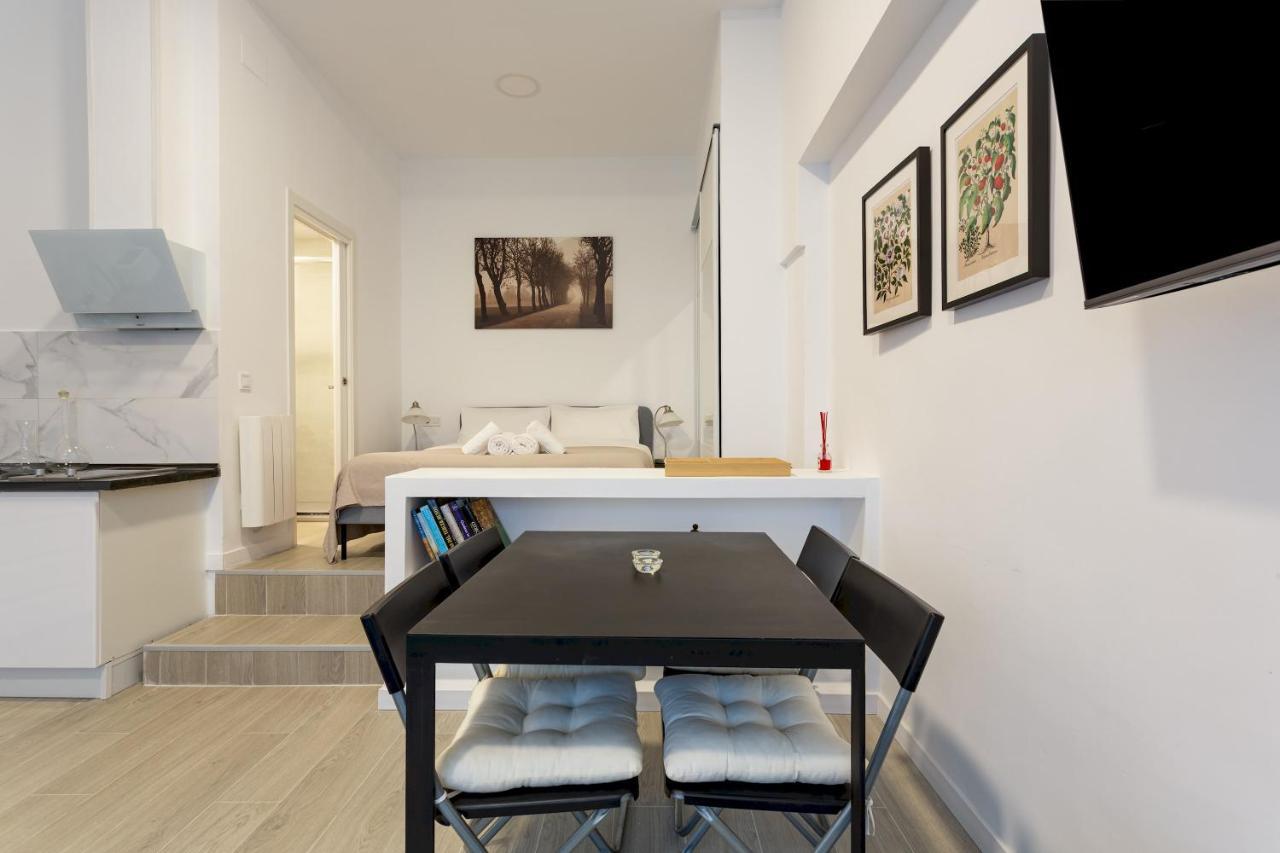 1 Bedroom 1 Bathroom Furnished - Av De America - Studio - Mintystay Madrid Dış mekan fotoğraf