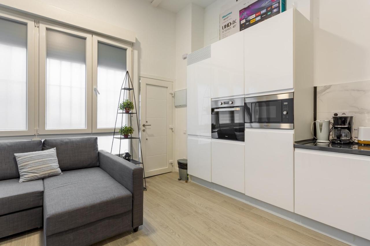 1 Bedroom 1 Bathroom Furnished - Av De America - Studio - Mintystay Madrid Dış mekan fotoğraf